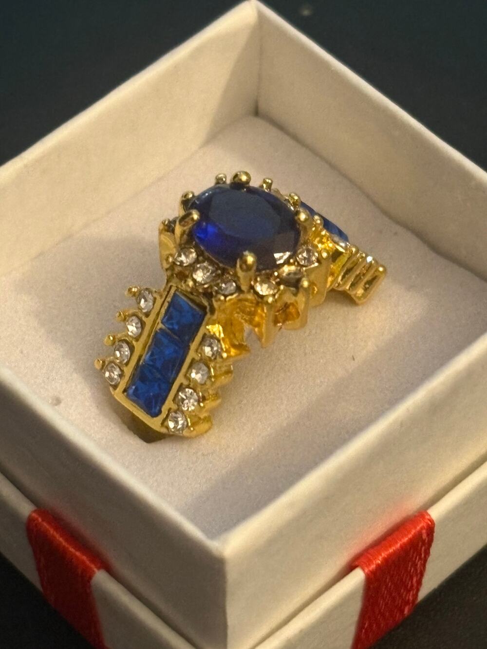 NIB Blue Crystal Gold Tone Ring Size 6